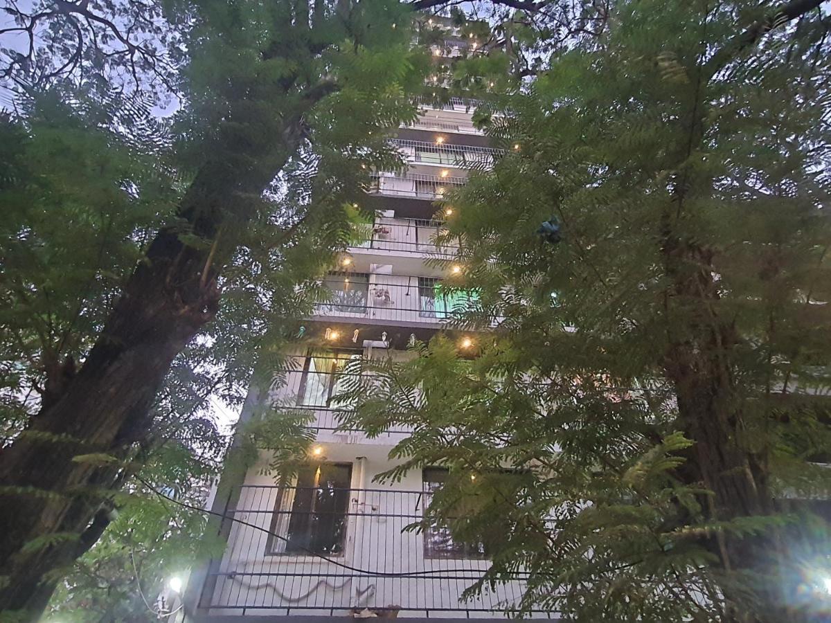 Osi Apartments Khar West Bombaim Exterior foto